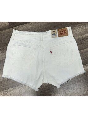 NWT LEVI’S 501 Denim Cutoff Jean Shorts Women’s Size 32 Off-White Button-fly
